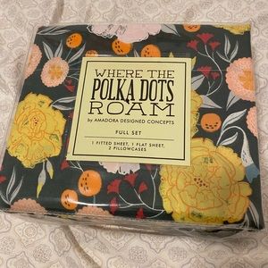 Where the Polka Dots Roam Full Size Sheet Set